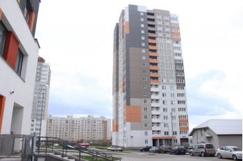 Жилой дом по улице Скрипникова д. 56 в Минске